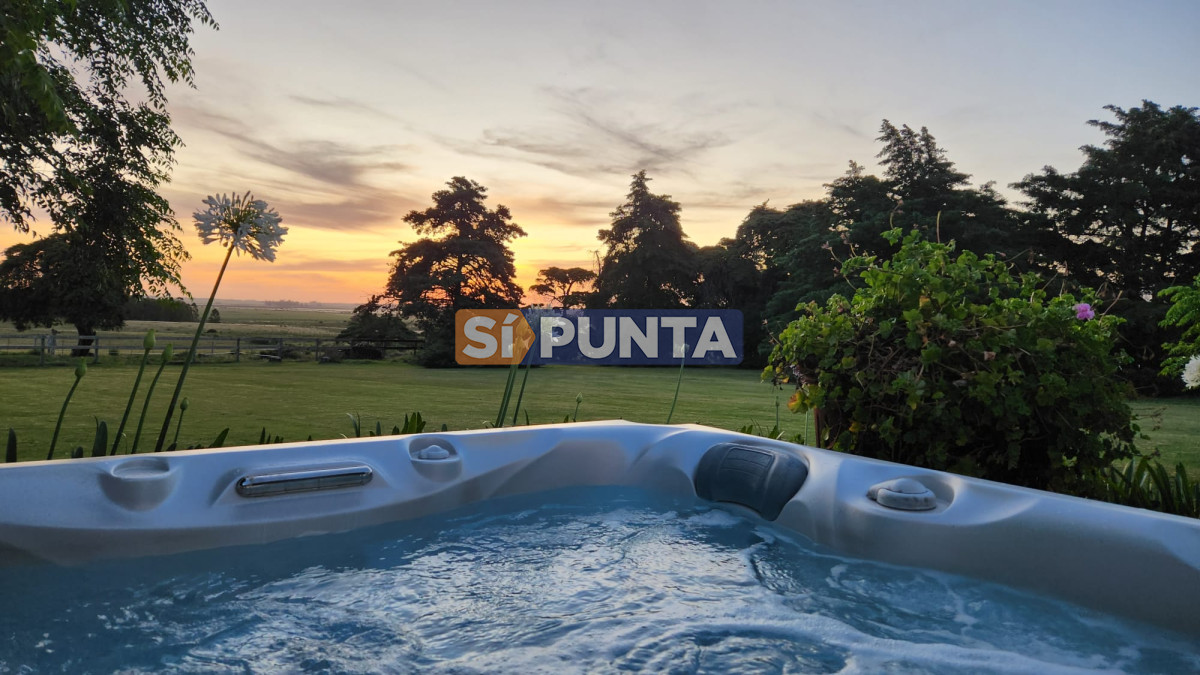 Chacra ID.13736 - OPORTUNIDAD !!!!  VENDO CHACRA DE 14 HAS QUE YA NO SE ENCUENTRAN EN LA ZONA . CANCHA DE POLO , PICADERO Y CABALLERIZAS 