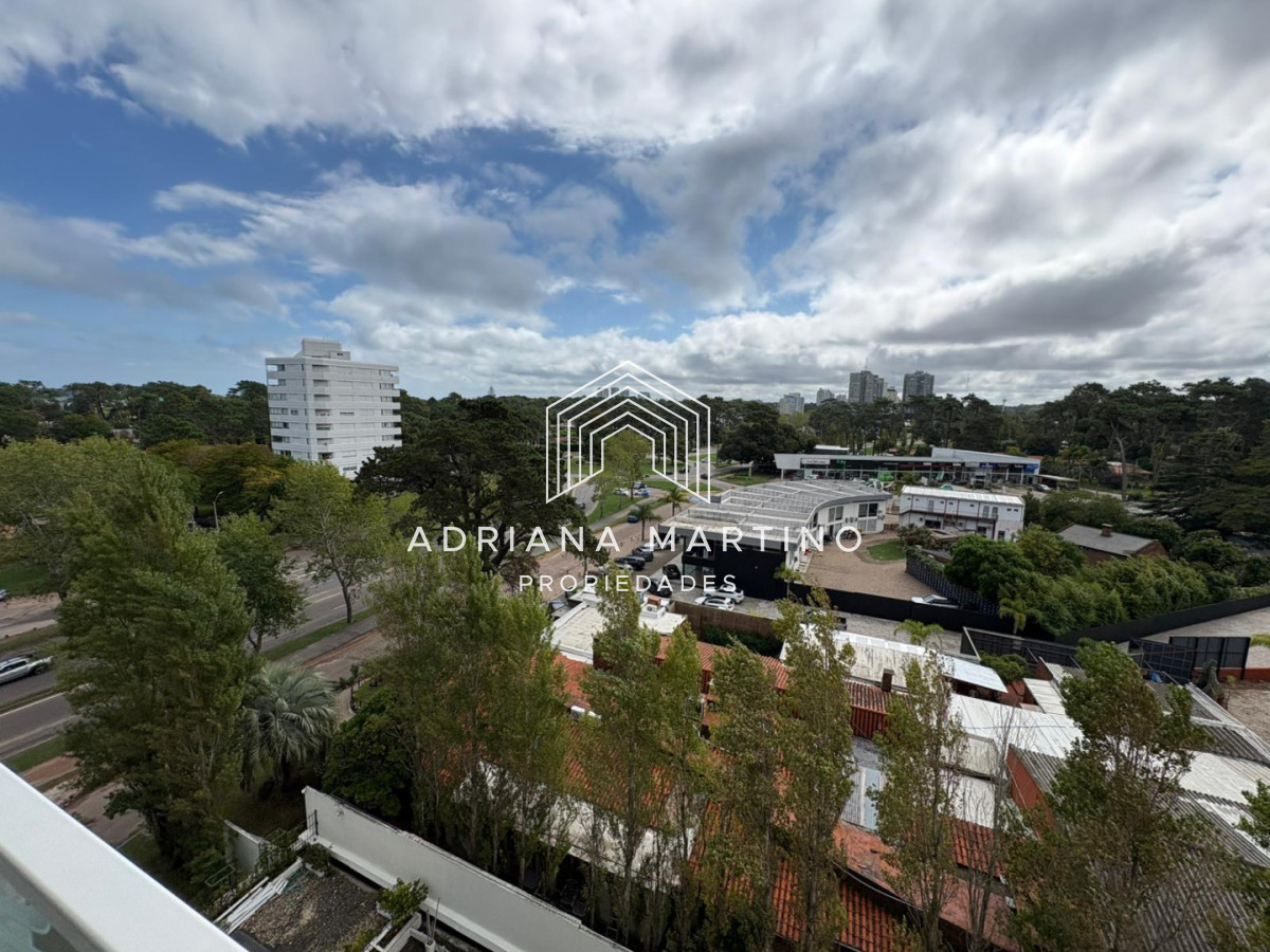 Apartamento ID.71647 -  Vendo Apto En Torre Yoo de 1 1/2 dormitorio Excelente Estado . Una Torre Con Todas Las Amenidades . No Deje De Perder Esta Oportunidad