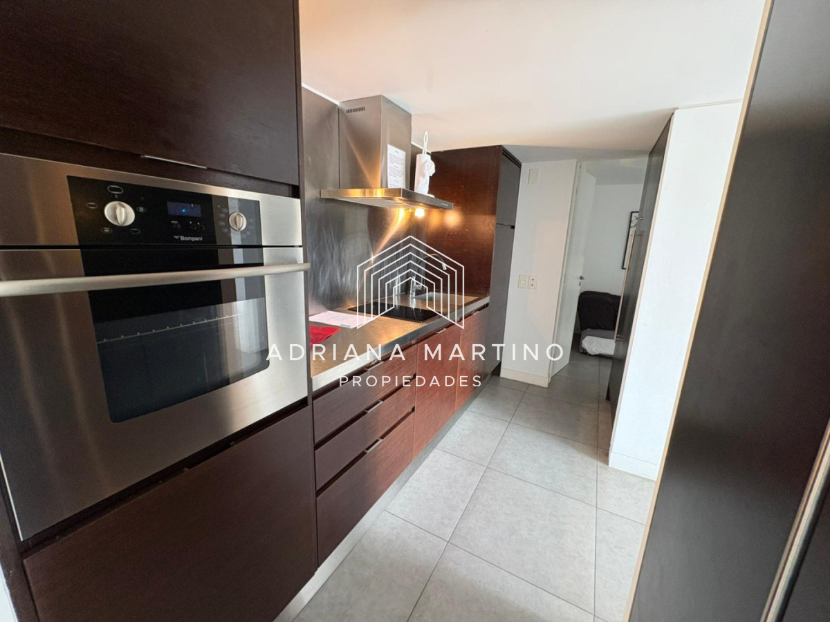 Apartamento ID.71647 -  Vendo Apto En Torre Yoo de 1 1/2 dormitorio Excelente Estado . Una Torre Con Todas Las Amenidades . No Deje De Perder Esta Oportunidad