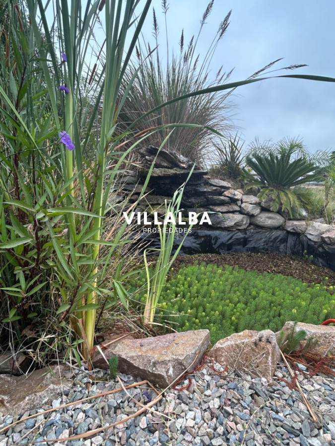 Chacra ID.4071 - LUGAR DE ENSUEÑO !!!!  VENDO CHACRA DE 14 HAS QUE YA NO SE ENCUENTRAN EN LA ZONA . CANCHA DE POLO , PICADERO Y CABALLERIZAS 