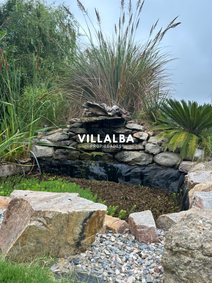 Chacra ID.4071 - LUGAR DE ENSUEÑO !!!!  VENDO CHACRA DE 14 HAS QUE YA NO SE ENCUENTRAN EN LA ZONA . CANCHA DE POLO , PICADERO Y CABALLERIZAS 