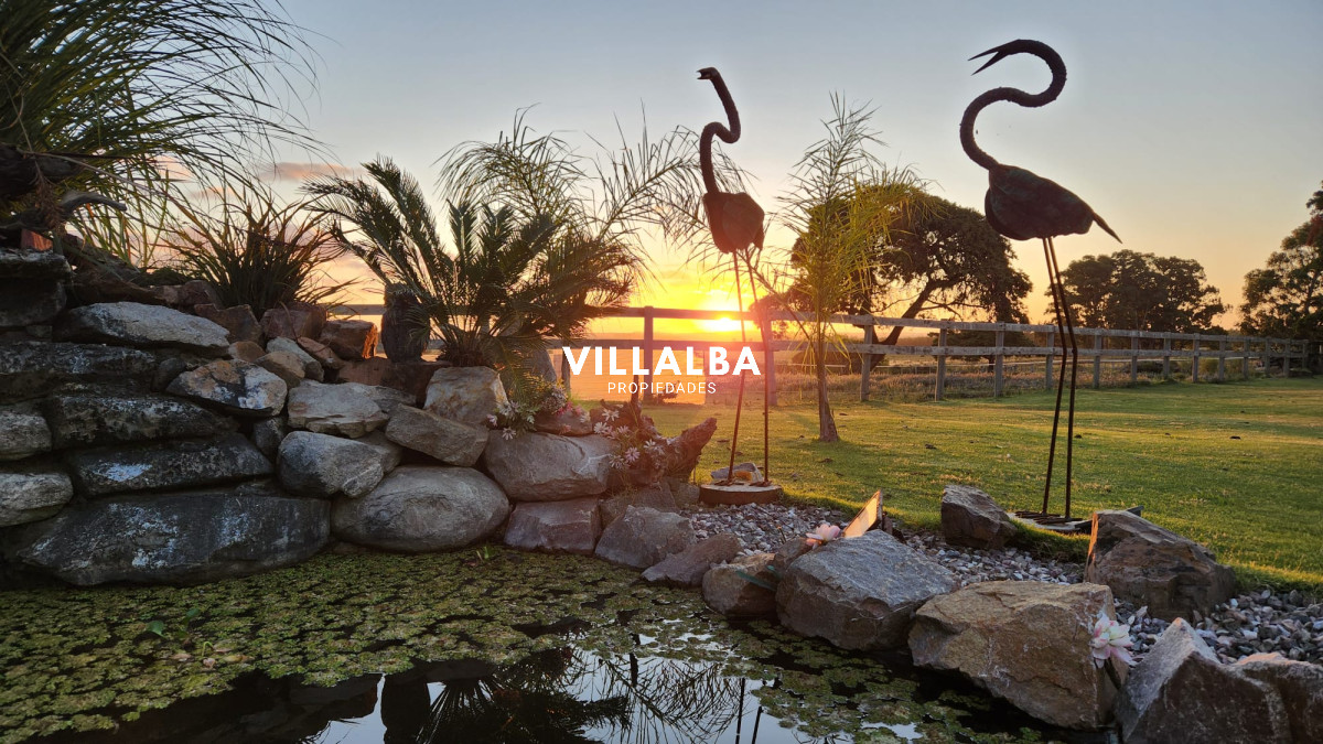 Chacra ID.4071 - LUGAR DE ENSUEÑO !!!!  VENDO CHACRA DE 14 HAS QUE YA NO SE ENCUENTRAN EN LA ZONA . CANCHA DE POLO , PICADERO Y CABALLERIZAS 