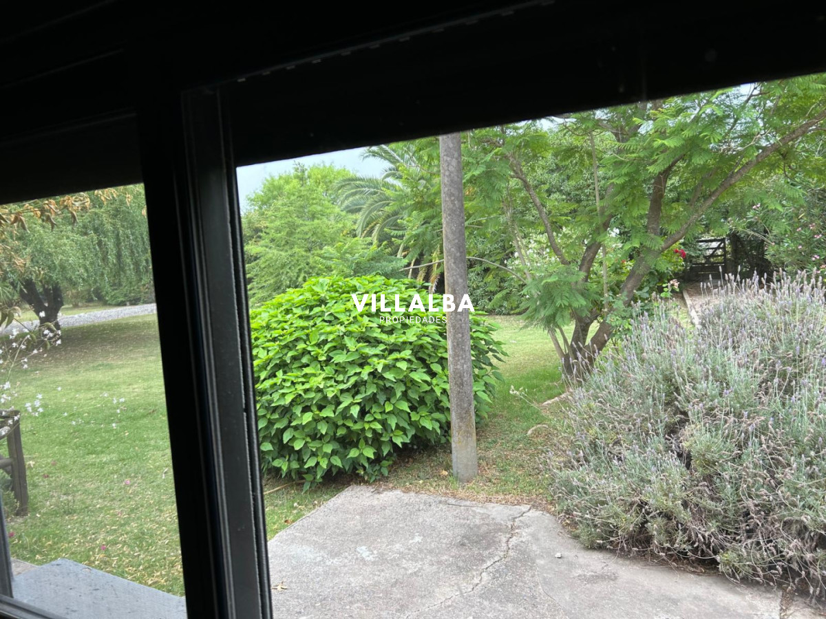 Chacra ID.4071 - LUGAR DE ENSUEÑO !!!!  VENDO CHACRA DE 14 HAS QUE YA NO SE ENCUENTRAN EN LA ZONA . CANCHA DE POLO , PICADERO Y CABALLERIZAS 