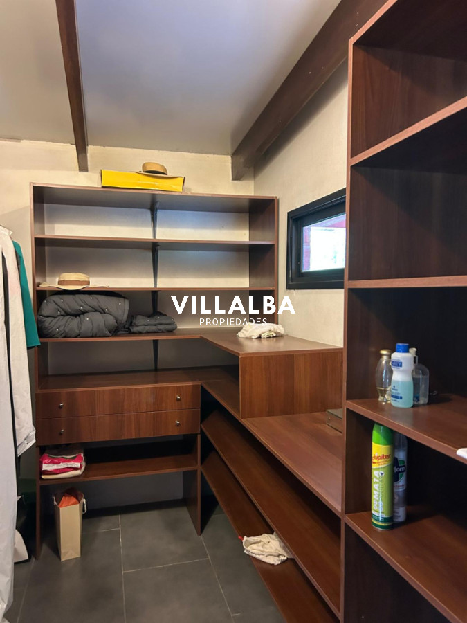 Chacra ID.4071 - LUGAR DE ENSUEÑO !!!!  VENDO CHACRA DE 14 HAS QUE YA NO SE ENCUENTRAN EN LA ZONA . CANCHA DE POLO , PICADERO Y CABALLERIZAS 