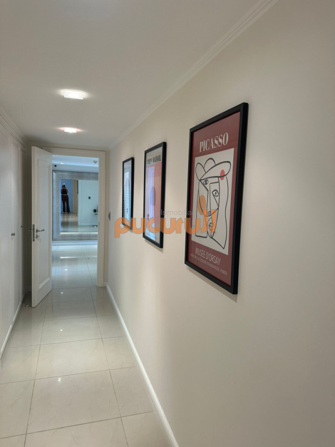 Apartamento ID.2496 - Torre Imperiale Exclusivo Apartamento de Gran Categoría con 4 Dormitorios, Servicio y 6 Baños