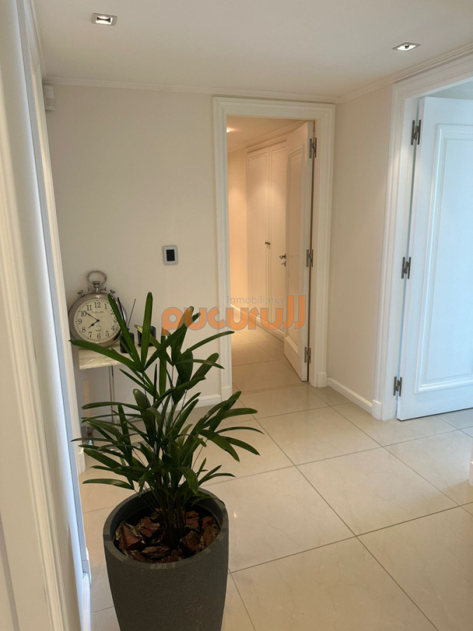 Apartamento ID.2496 - Torre Imperiale Exclusivo Apartamento de Gran Categoría con 4 Dormitorios, Servicio y 6 Baños