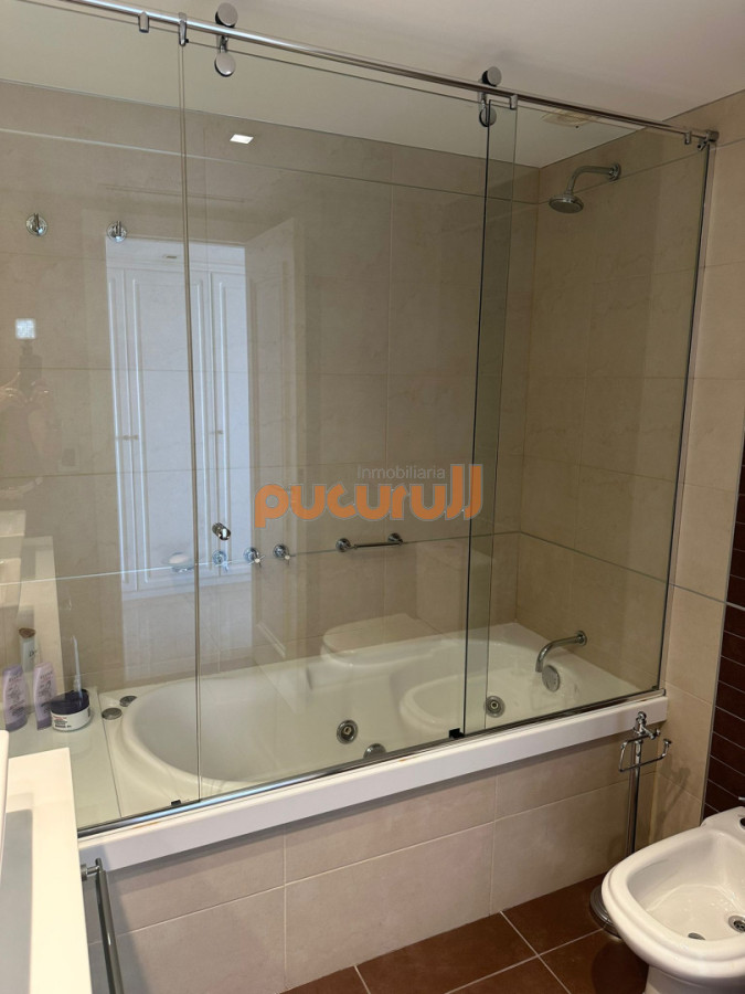 Apartamento ID.2496 - Torre Imperiale Exclusivo Apartamento de Gran Categoría con 4 Dormitorios, Servicio y 6 Baños