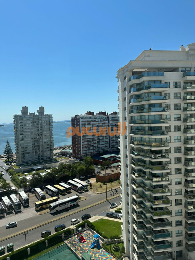 Apartamento ID.2496 - Torre Imperiale Exclusivo Apartamento de Gran Categoría con 4 Dormitorios, Servicio y 6 Baños