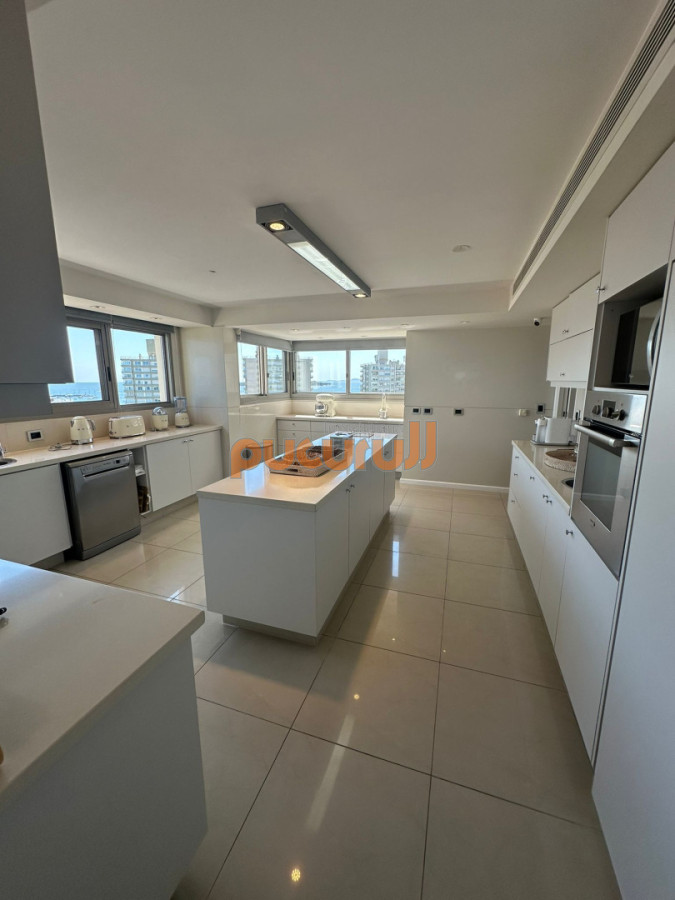 Apartamento ID.2496 - Torre Imperiale Exclusivo Apartamento de Gran Categoría con 4 Dormitorios, Servicio y 6 Baños
