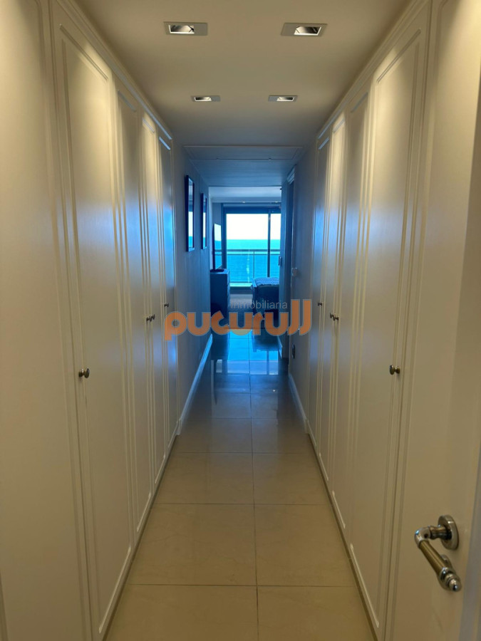 Apartamento ID.2496 - Torre Imperiale Exclusivo Apartamento de Gran Categoría con 4 Dormitorios, Servicio y 6 Baños