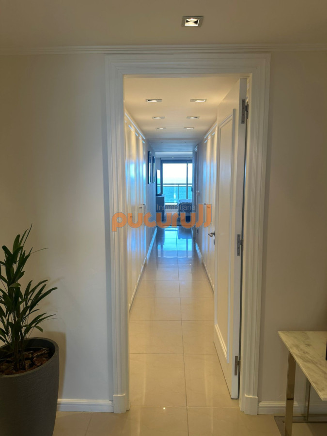 Apartamento ID.2496 - Torre Imperiale Exclusivo Apartamento de Gran Categoría con 4 Dormitorios, Servicio y 6 Baños