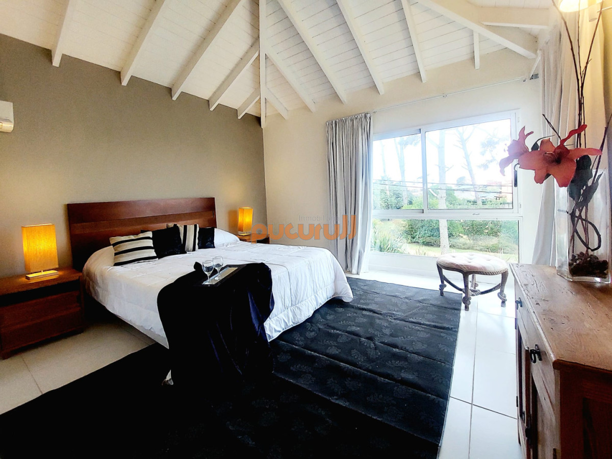 Casa ID.2666 - EXCEPCIONAL CASA EN MONTOYA ESTILO CONTEMPORANEO A ESCASOS METROS DEL MAR 