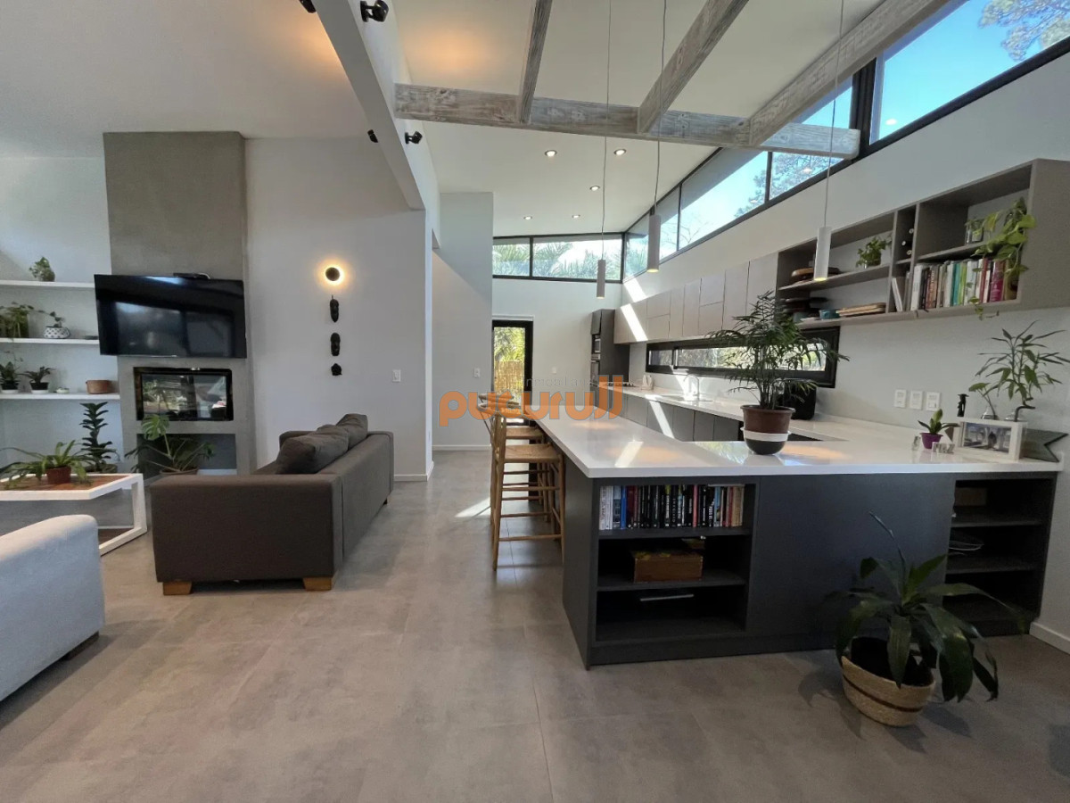 Casa ID.2670 - Casa Moderna Nueva Construcción