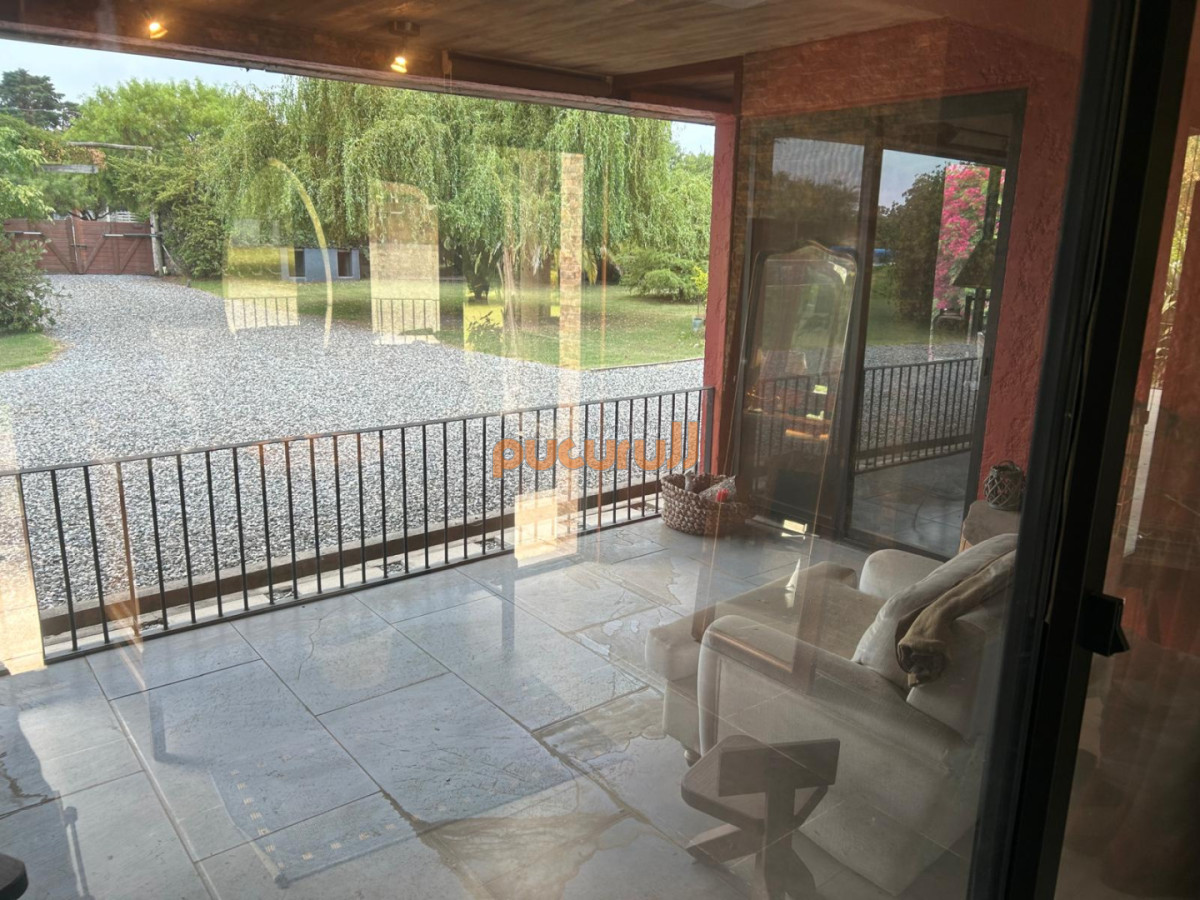 Chacra ID.2799 - LUGAR DE ENSUEÑO !!!!  VENDO CHACRA DE 14 HAS QUE YA NO SE ENCUENTRAN EN LA ZONA . CANCHA DE POLO , PICADERO Y CABALLERIZAS 