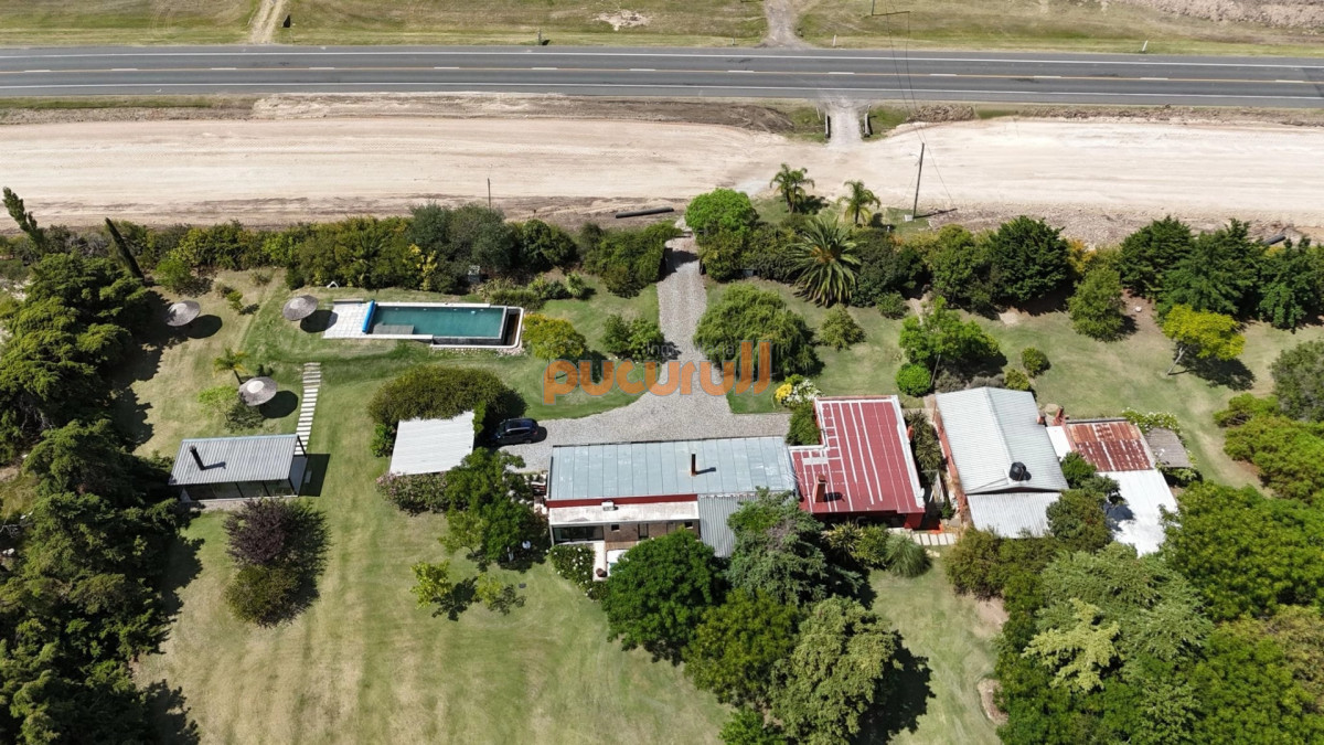Chacra ID.2799 - LUGAR DE ENSUEÑO !!!!  VENDO CHACRA DE 14 HAS QUE YA NO SE ENCUENTRAN EN LA ZONA . CANCHA DE POLO , PICADERO Y CABALLERIZAS 