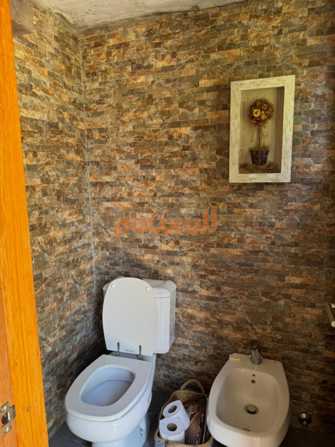 Chacra ID.2799 - LUGAR DE ENSUEÑO !!!!  VENDO CHACRA DE 14 HAS QUE YA NO SE ENCUENTRAN EN LA ZONA . CANCHA DE POLO , PICADERO Y CABALLERIZAS 