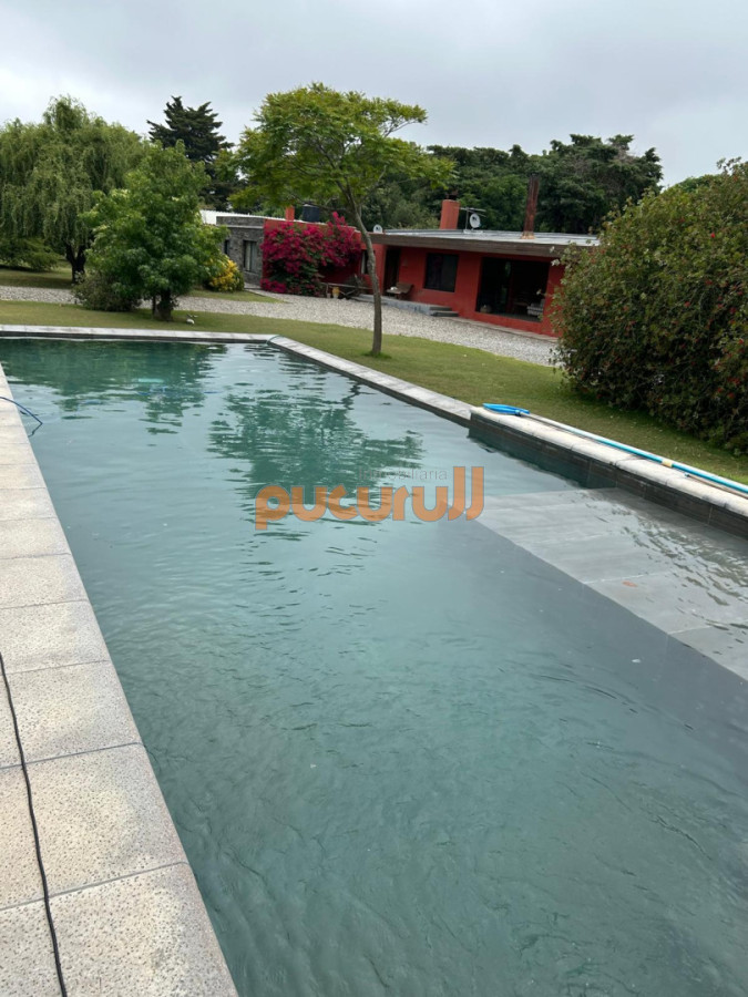 Chacra ID.2799 - LUGAR DE ENSUEÑO !!!!  VENDO CHACRA DE 14 HAS QUE YA NO SE ENCUENTRAN EN LA ZONA . CANCHA DE POLO , PICADERO Y CABALLERIZAS 