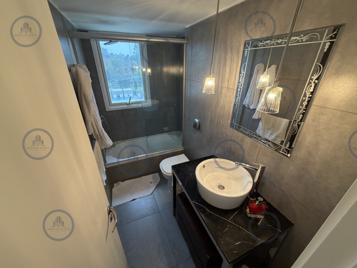 Apartamento ID.3324 - Alquiler anual e invernal en Torre Yoo, 2 dormitorios con 2 baños