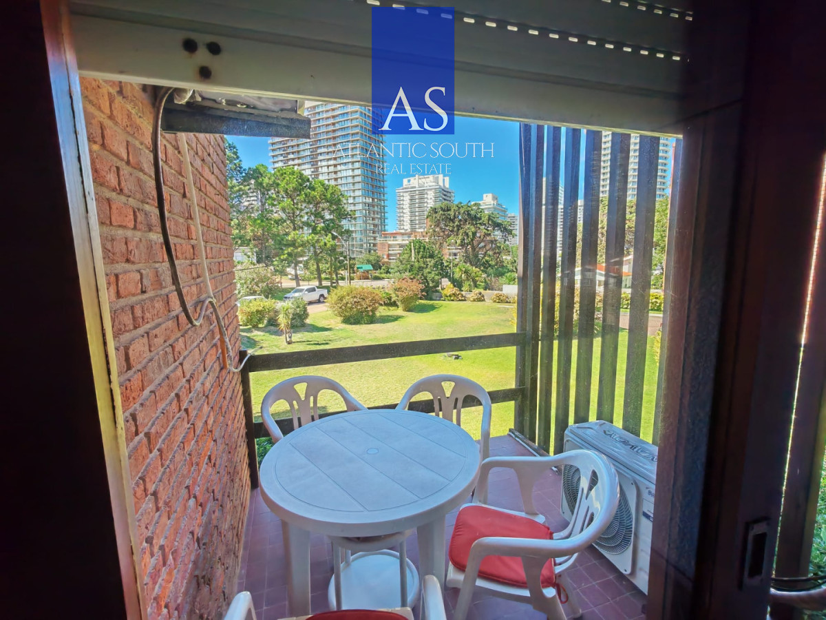Apartamento ID.4615 - Oportunidad en Aidy Grill 2 Dormitorios con Cochera y Bajos Gastos