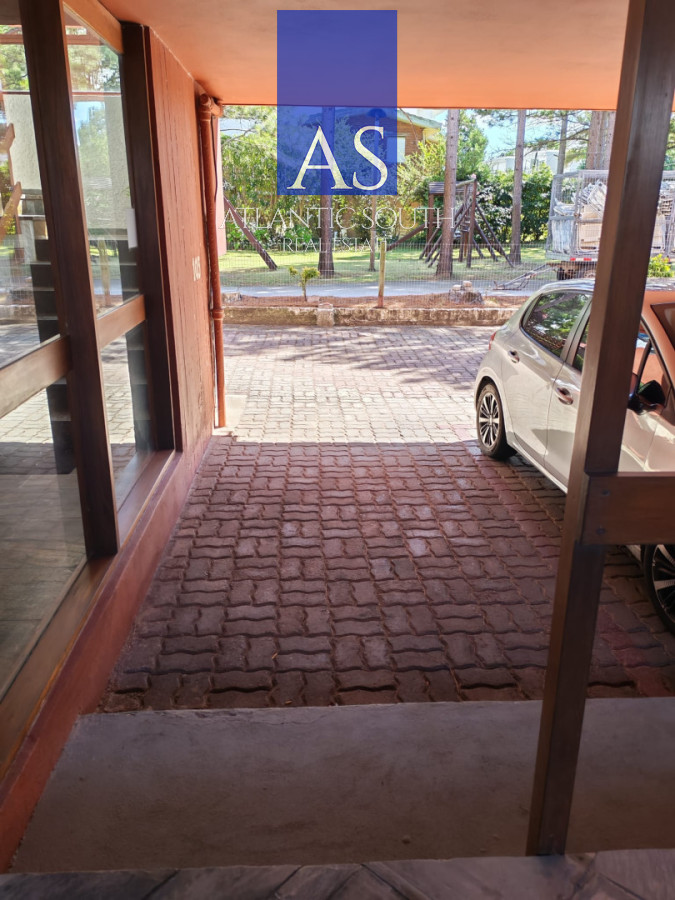 Apartamento ID.4615 - Oportunidad en Aidy Grill 2 Dormitorios con Cochera y Bajos Gastos