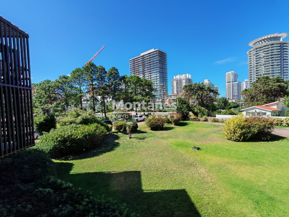 Apartamento ID.10596 - Oportunidad en Aidy Grill | 2 Dormitorios con Cochera y Bajos Gastos