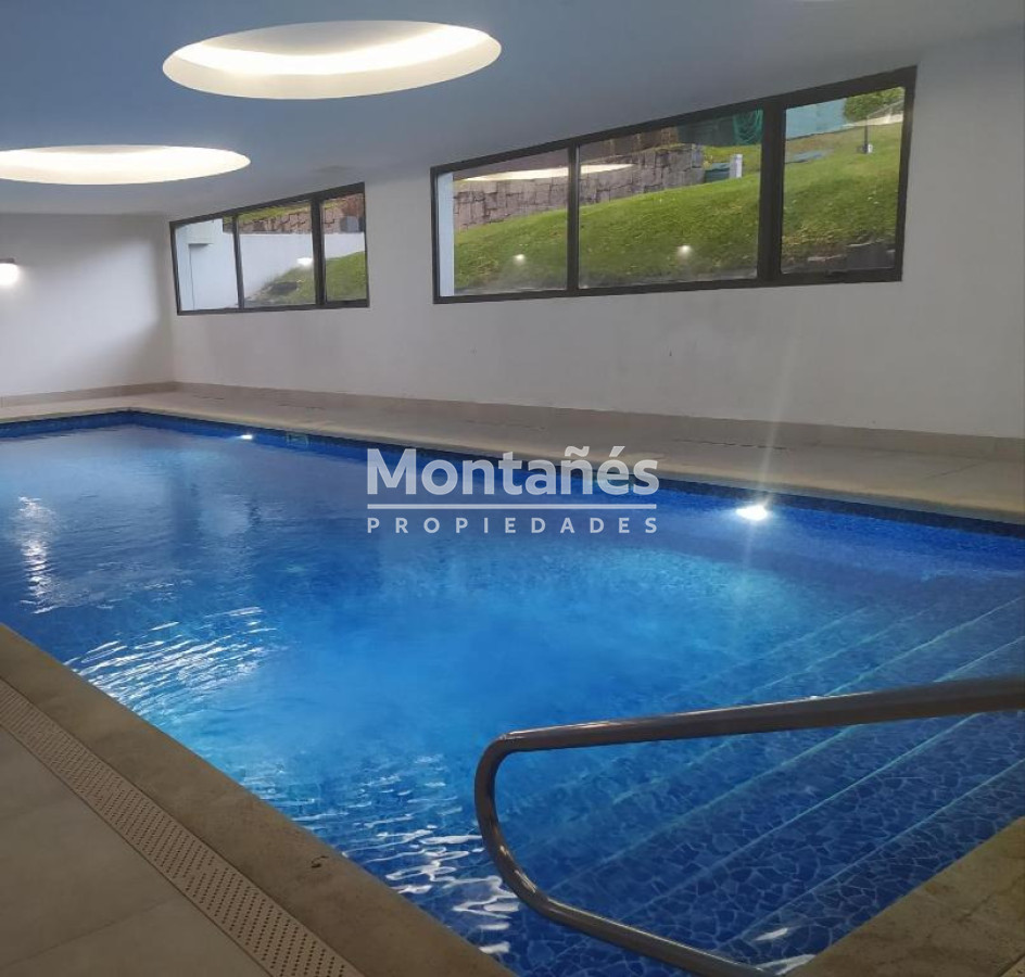 Apartamento ID.10595 - Muy Buen Apartamento En Edificio Unique, Punta del Este