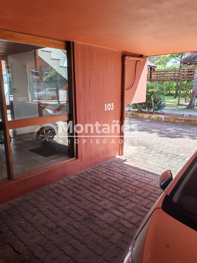 Apartamento ID.10596 - Oportunidad en Aidy Grill | 2 Dormitorios con Cochera y Bajos Gastos