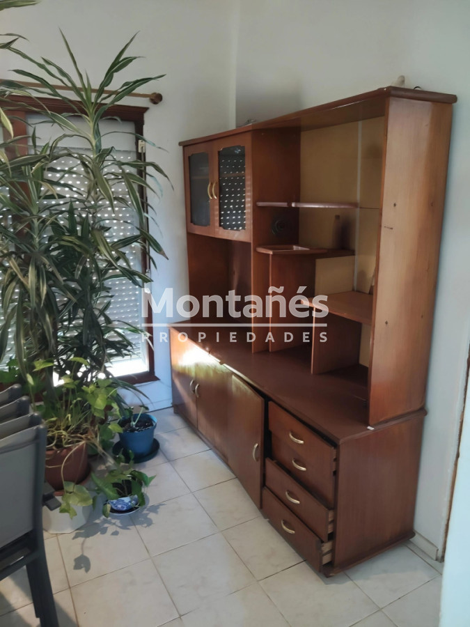 Casa ID.10594 - OPORTUNIDAD EN BARRIO LAS COOPERATIVAS CASA 3 DORM+2 BAÑOS CON COCHERA Y BARBACOA 