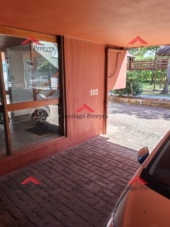 Apartamento ID.16939 - Oportunidad en Aidy Grill | 2 Dormitorios con Cochera y Bajos Gastos