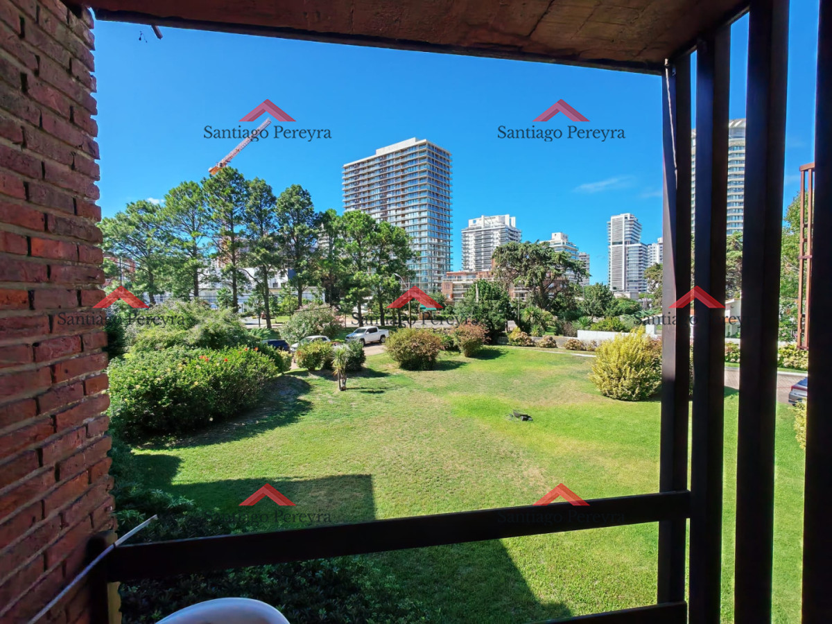 Apartamento ID.16939 - Oportunidad en Aidy Grill | 2 Dormitorios con Cochera y Bajos Gastos