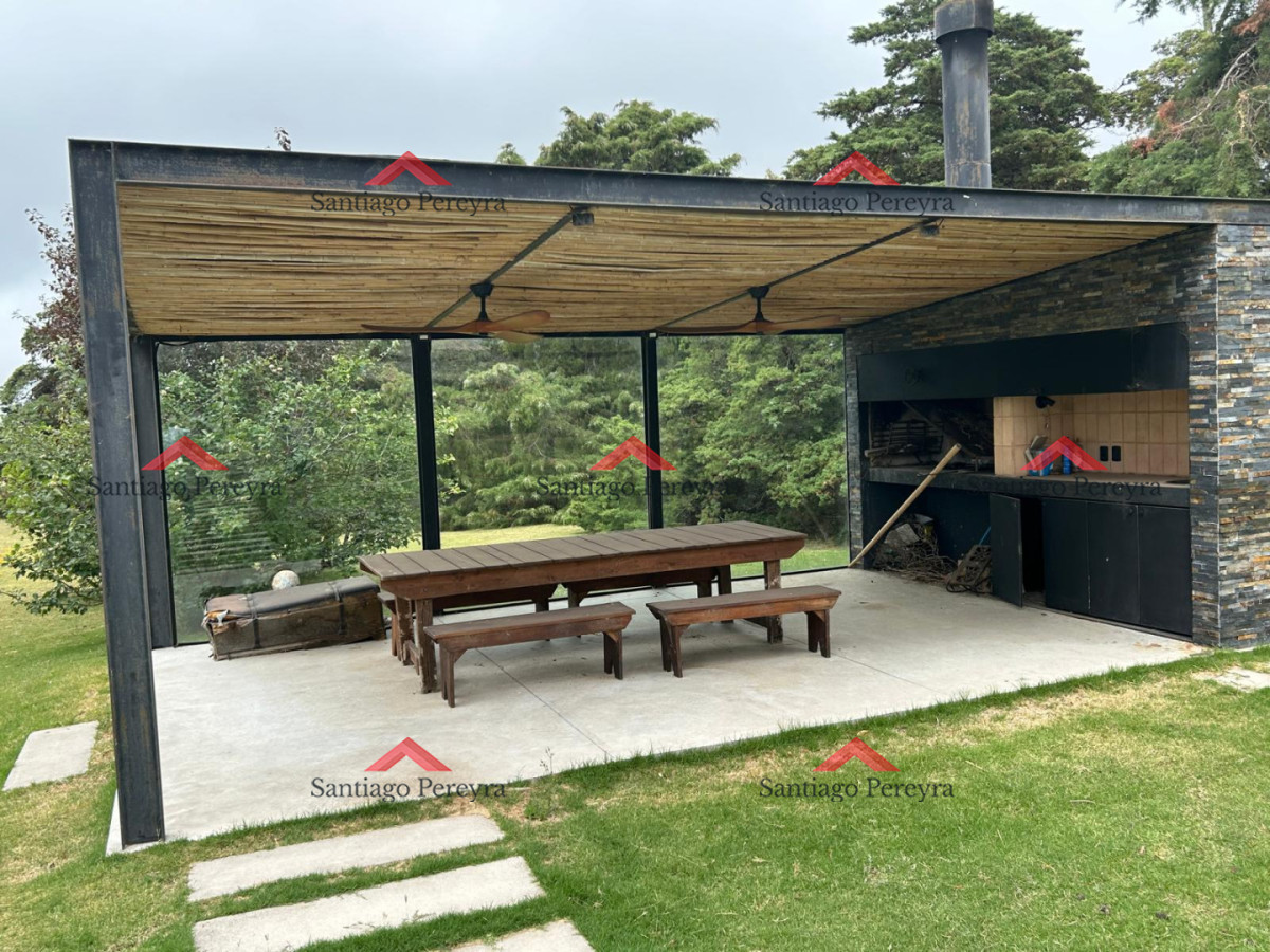 Chacra ID.16772 - OPORTUNIDAD !!!!  VENDO CHACRA DE 14 HAS QUE YA NO SE ENCUENTRAN EN LA ZONA . CANCHA DE POLO , PICADERO Y CABALLERIZAS 