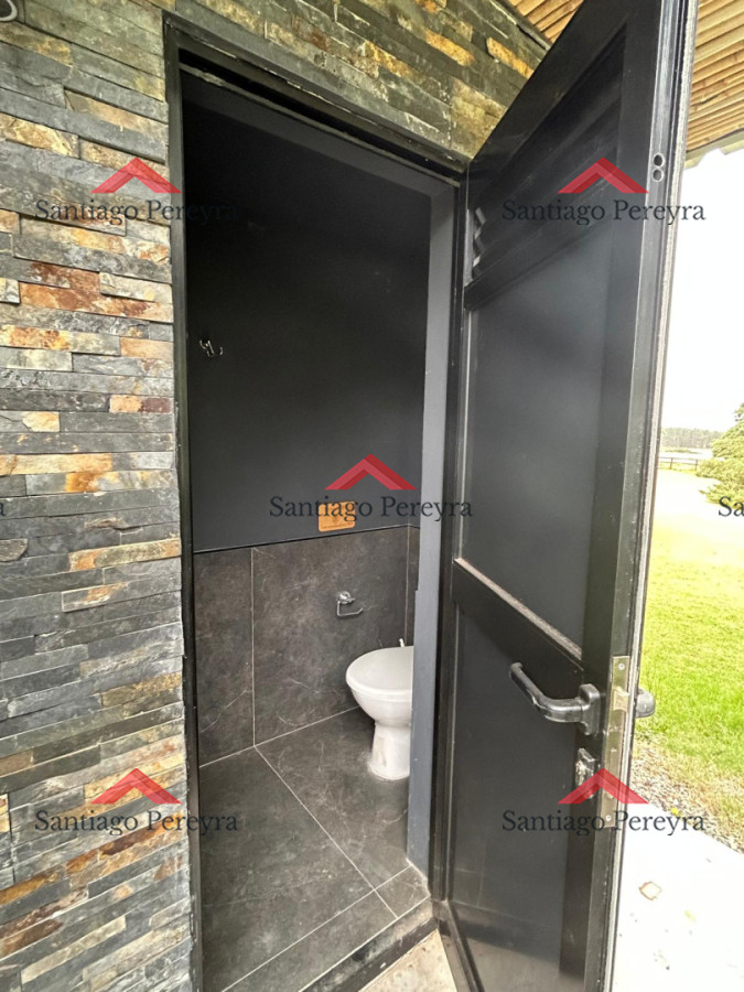 Chacra ID.16772 - OPORTUNIDAD !!!!  VENDO CHACRA DE 14 HAS QUE YA NO SE ENCUENTRAN EN LA ZONA . CANCHA DE POLO , PICADERO Y CABALLERIZAS 