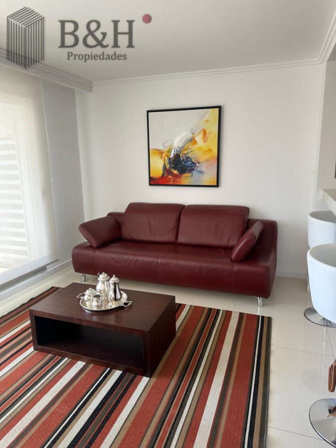Apartamento ID.8069 - Edificio Puerto Punta -Exclusivo Apartamento 4 Dormitorios + Servicio Completo
