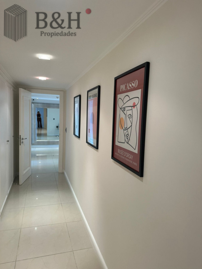 Apartamento ID.8070 - Torre Imperiale Exclusivo Apartamento de Gran Categoría con 4 Dormitorios, Servicio y 6 Baños