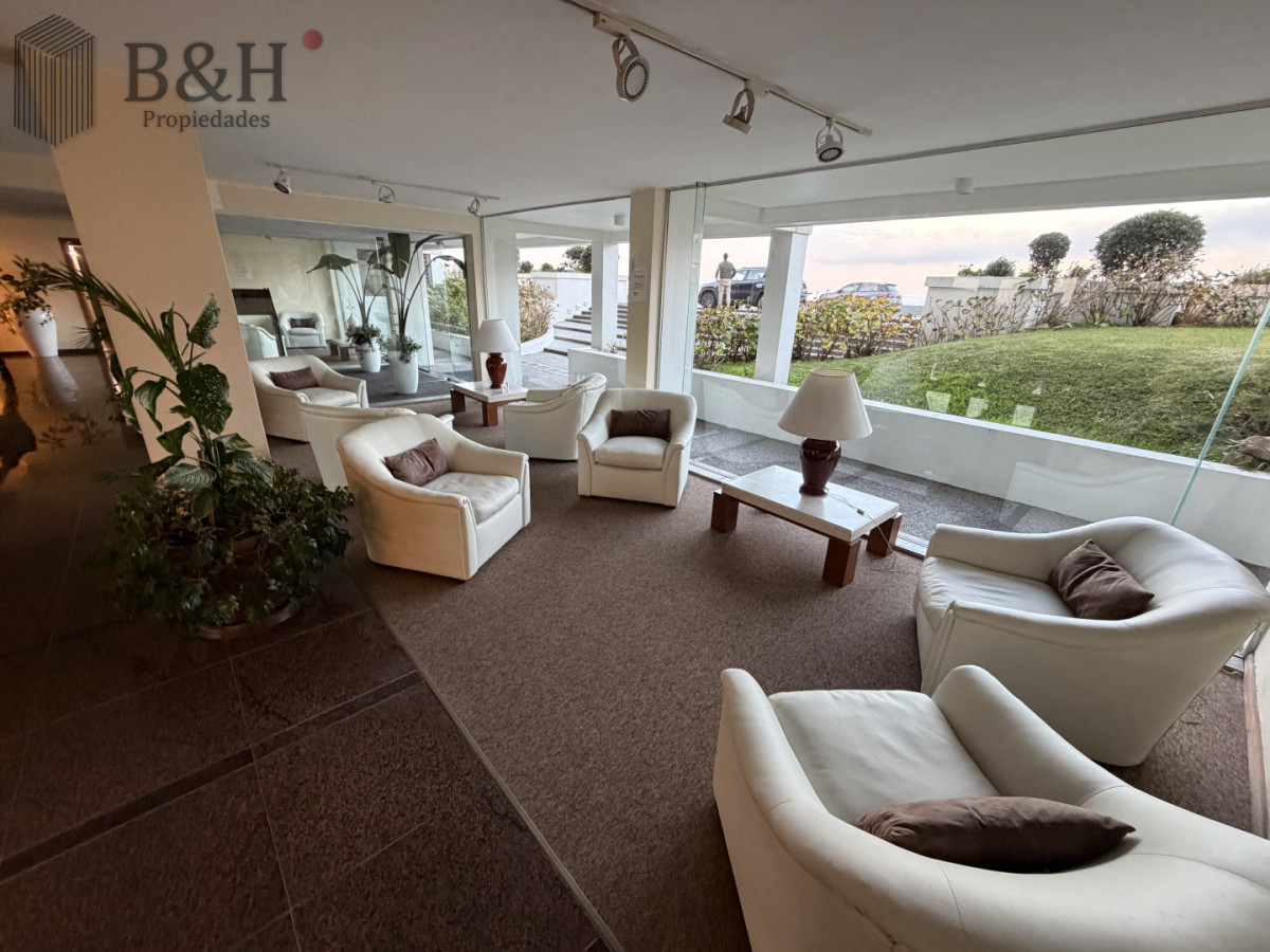 Apartamento ID.7410 - Apartamento en primera línea en Playa El Emir, Peninsula 