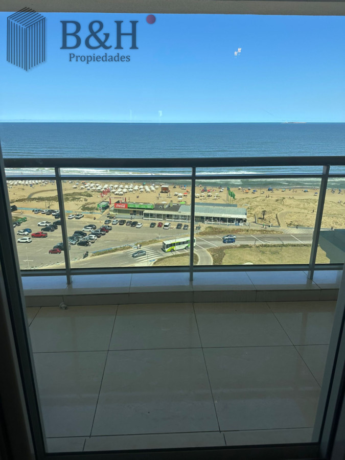Apartamento ID.8070 - Torre Imperiale Exclusivo Apartamento de Gran Categoría con 4 Dormitorios, Servicio y 6 Baños