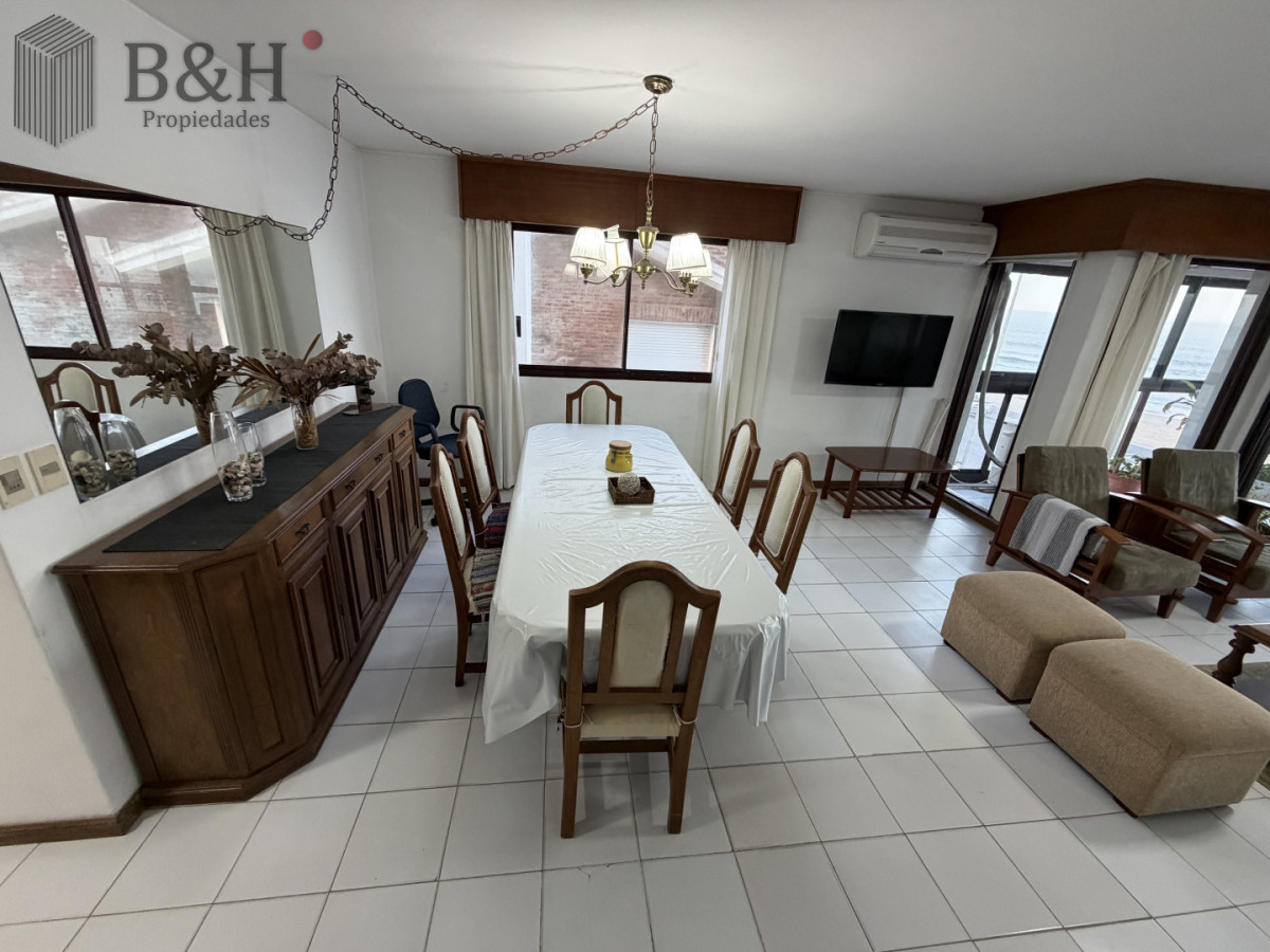 Apartamento ID.7410 - Apartamento en primera línea en Playa El Emir, Peninsula 
