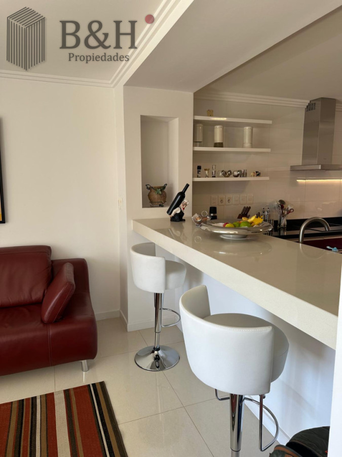 Apartamento ID.8069 - Edificio Puerto Punta -Exclusivo Apartamento 4 Dormitorios + Servicio Completo