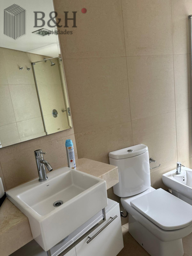 Apartamento ID.8069 - Edificio Puerto Punta -Exclusivo Apartamento 4 Dormitorios + Servicio Completo