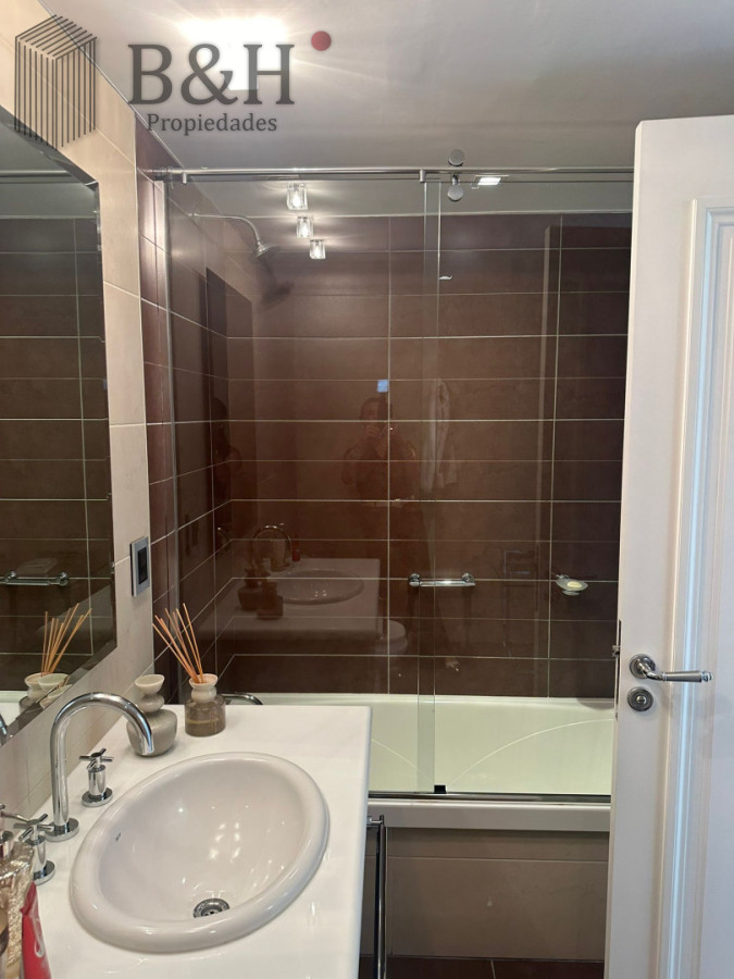 Apartamento ID.8070 - Torre Imperiale Exclusivo Apartamento de Gran Categoría con 4 Dormitorios, Servicio y 6 Baños