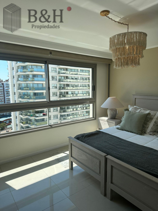 Apartamento ID.8070 - Torre Imperiale Exclusivo Apartamento de Gran Categoría con 4 Dormitorios, Servicio y 6 Baños