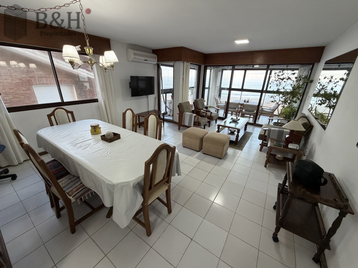 Apartamento ID.7410 - Apartamento en primera línea en Playa El Emir, Peninsula 