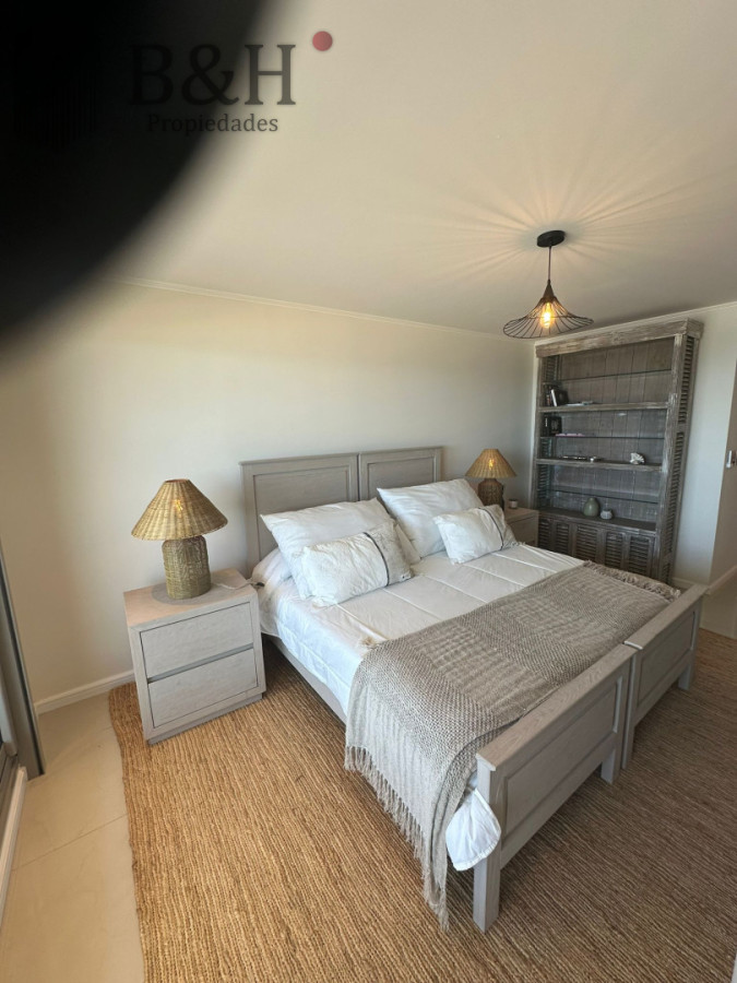 Apartamento ID.8070 - Torre Imperiale Exclusivo Apartamento de Gran Categoría con 4 Dormitorios, Servicio y 6 Baños