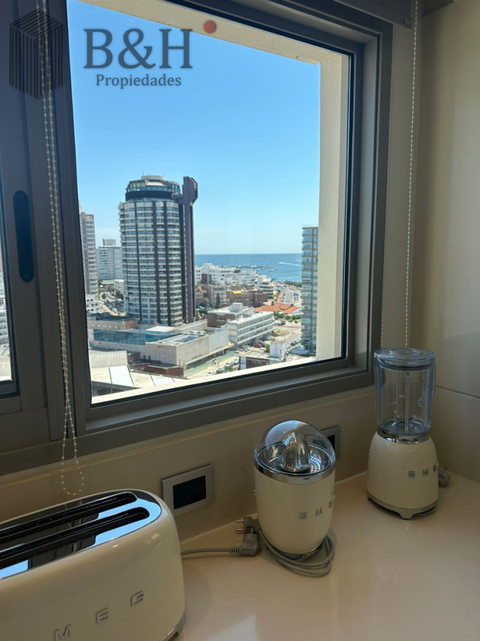 Apartamento ID.8070 - Torre Imperiale Exclusivo Apartamento de Gran Categoría con 4 Dormitorios, Servicio y 6 Baños