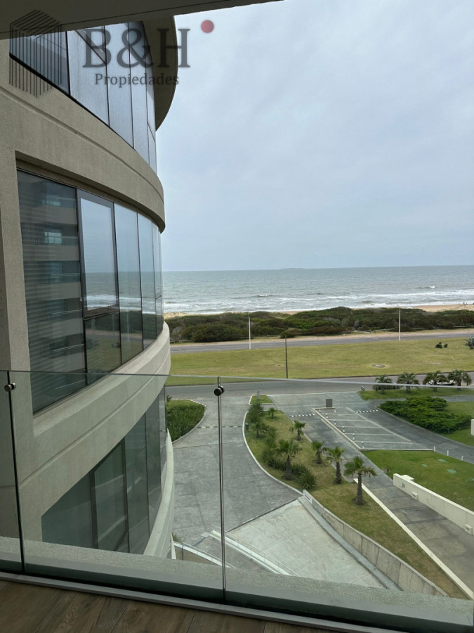 Apartamento ID.7607 - APARTAMENTO TORRE TRUMP 2 DORM. Y 3 BAÑOS 