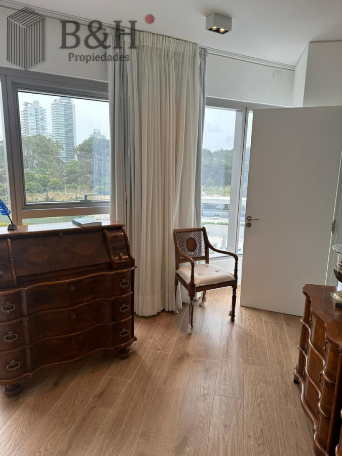 Apartamento ID.7607 - APARTAMENTO TORRE TRUMP 2 DORM. Y 3 BAÑOS 