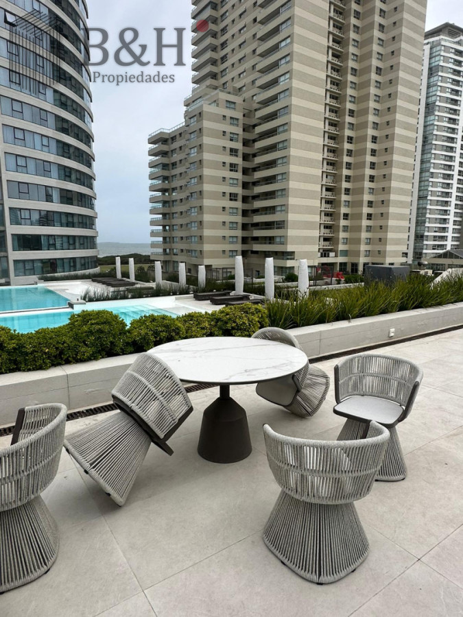 Apartamento ID.7607 - APARTAMENTO TORRE TRUMP 2 DORM. Y 3 BAÑOS 