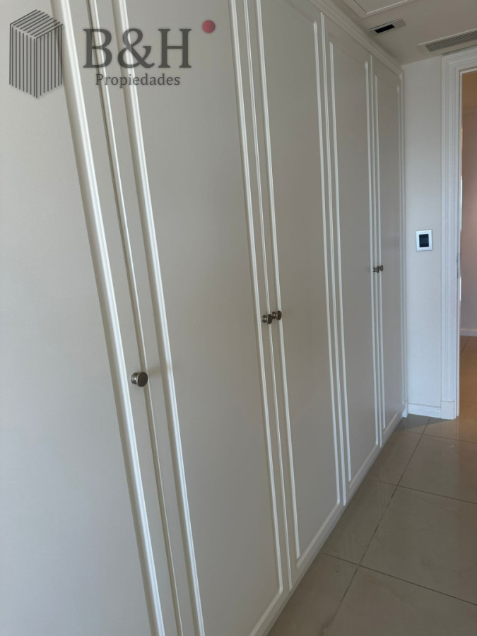 Apartamento ID.8070 - Torre Imperiale Exclusivo Apartamento de Gran Categoría con 4 Dormitorios, Servicio y 6 Baños