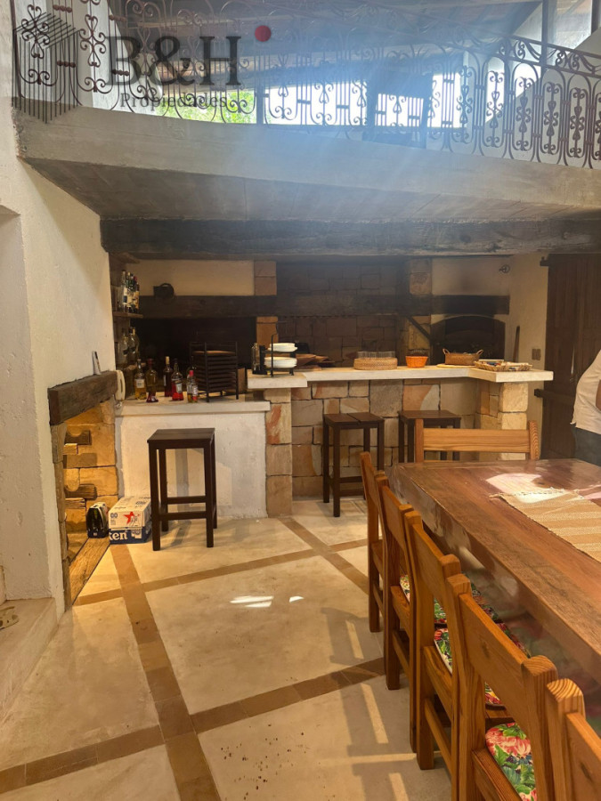 Casa ID.7651 -  CASA EN NUEVO CANTEGRIL 5 DORMITORIOS Y 5 BAÑOS EXCELENTE CONSTRUCCION