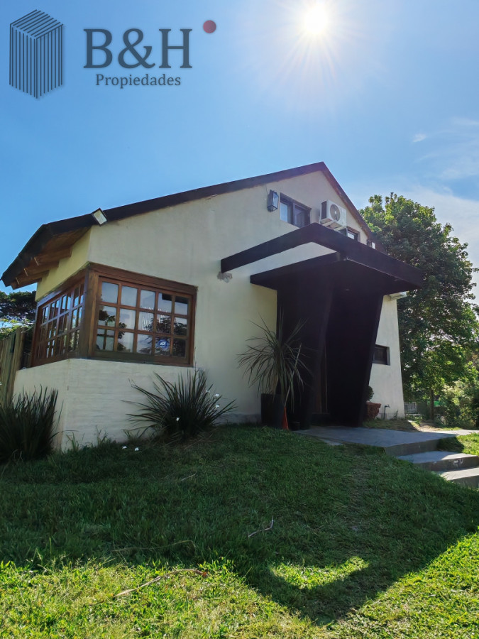 Casa ID.6602 - ALQUILO CASA DE 3 DORM. Y 3 BAÑOS  EN PARADA 38 A UNA CUADRA Y MEDIA DEL MAR